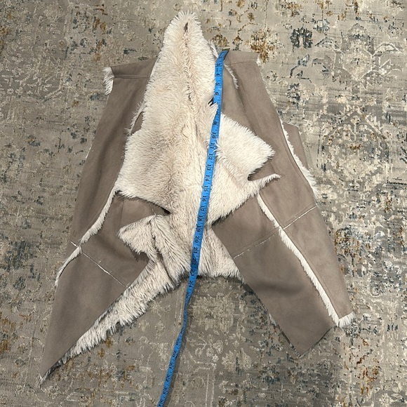 Cupcakes and Cashmere Faux Suede/Furry Vest - Picture 2 of 5